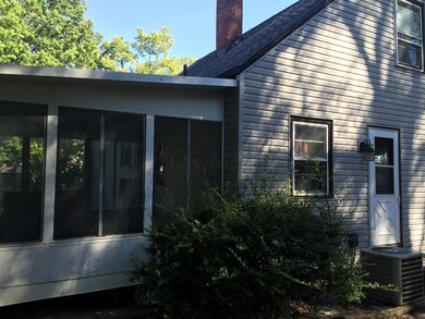 2130 Fenton 7