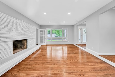 52 Clover Cir, Hamden, CT 06514 - photo 7