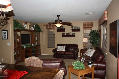 Family room 3