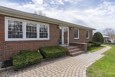 3-web-or-mls-114Frost-50