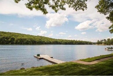 46 Lakeshore Dr, Hopkinton, MA 01748 - photo 2