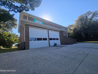 5901 Mclean St, Emerald Isle, NC 28594 - photo 2