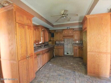 4 Kitchen