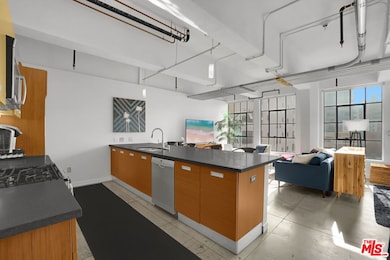 746 S Los Angeles St unit 707, Los Angeles, CA 90014 - photo 6