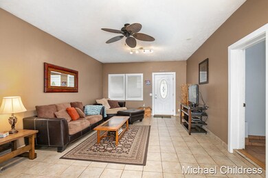 410 Hunt St SE, Lowell, MI 49331 - photo 5