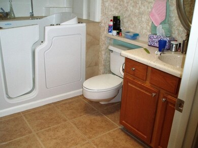 9706 W Cottonwood Dr, Sun City, AZ 85373 - photo 6