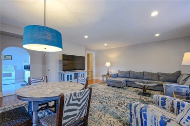 10 Pell St unit 3B, Newport, RI 02840 - photo 6