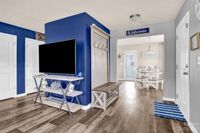 802 Chevelle Dr, Statesville, NC 28677 - photo 4