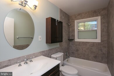 413 Holly Dr, Annapolis, MD 21403 - photo 6