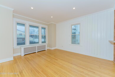 39 Mereline Ave, Albany, NY 12209 - photo 7