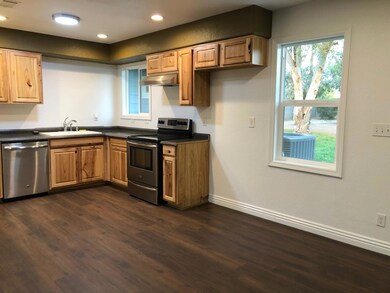 13910 Road 284, Porterville, CA 93257 - photo 5