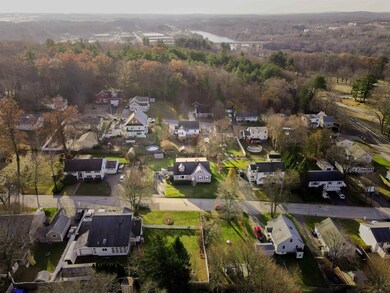 51 Bellevue St, Manchester, NH 03103 - photo 2