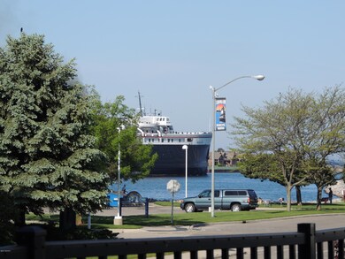 Deck View
