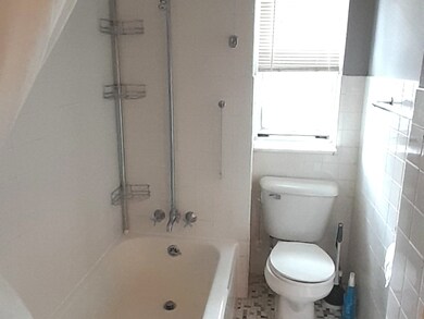 1502 S Race St unit 5, Urbana, IL 61801 - photo 4