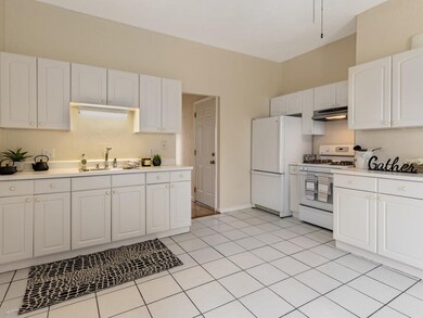 27 Gould Ave, Malden, MA 02148 - photo 5