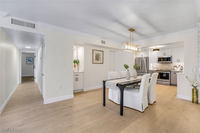 4150 Crayton Rd unit B2, Naples, FL 34103 - photo 6