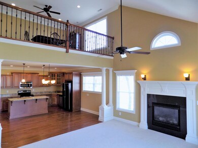 3210 Brittany Pointe Ln unit 3210, Louisville, KY 40220 - photo 3