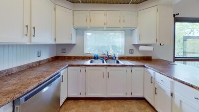 1833 Kalgin St, Anchorage, AK 99504 - photo 5