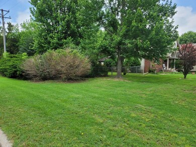 103 N Grandview Ave, Columbus, KS 66725 - photo 3