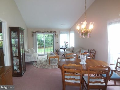 302 Woods Edge Place, Langhorne, PA 19047 - photo 3