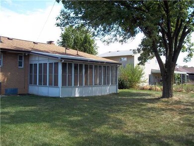 817 Norris Dr, Columbus, OH 43224 - photo 3