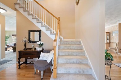 31 Jasmine Cir, Saunderstown, RI 02874 - photo 4