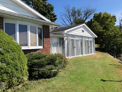 161 Moon River Ln, Thornville, OH 43076 - photo 7