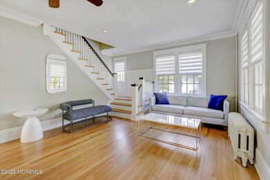 06-Family Room