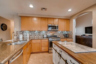 4282 E Iva-011-1-Kitchen-MLS_Size