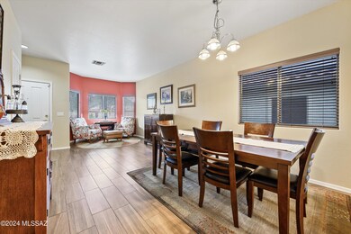 05-Dining & Living Room