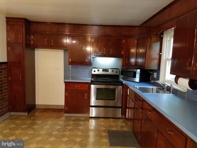 1326 Temple Rd, Pottstown, PA 19465 - photo 7