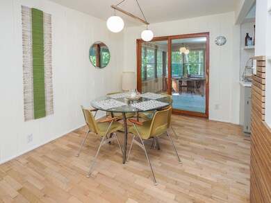 212 N Maple-108