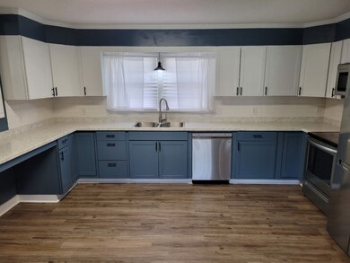 312 Blue Ribbon Pkwy, Shelbyville, TN 37160 - photo 3