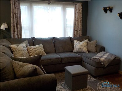 23116 W Edgefield Rd, Genoa, OH 43430 - photo 3