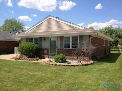 2033 Keen Ave, Toledo, OH 43611 - photo 2