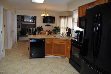 7512 Newton Dr, Louisville, KY 40228 - photo 2