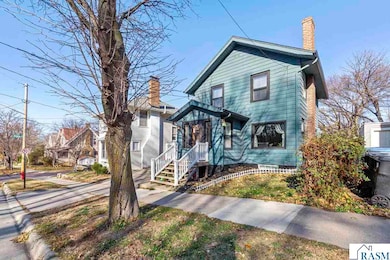 202 E Lewis St, Mankato, MN 56001 - photo 4