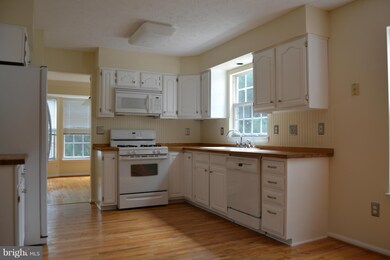 5302 Sovereign Place, Frederick, MD 21703 - photo 2