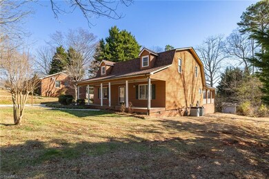 2007 Lambert Dr, Asheboro, NC 27205 - photo 4