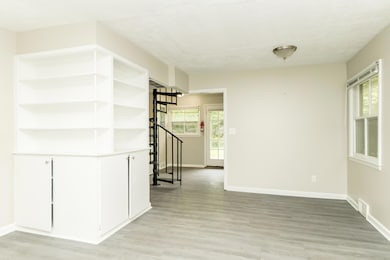 2310 Pinecrest Ave, Ann Arbor, MI 48104 - photo 5