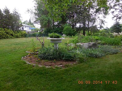31 Baldwin Rd, Warwick, RI 02886 - photo 4