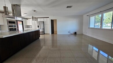 8004 SW 29th St, Davie, FL 33328 - photo 6