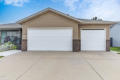 2235 La Corte Loop, Bismarck, ND 58503 - photo 4