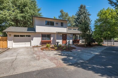 1206 SW Viola Dr, Grants Pass, OR 97526 - photo 2