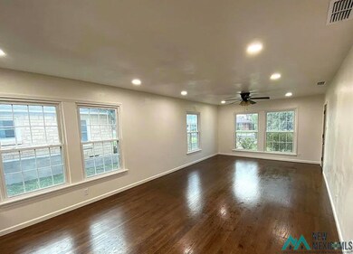 609 E Green Acres Dr, Hobbs, NM 88240 - photo 2