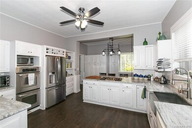 Double oven - stainless steel appliances