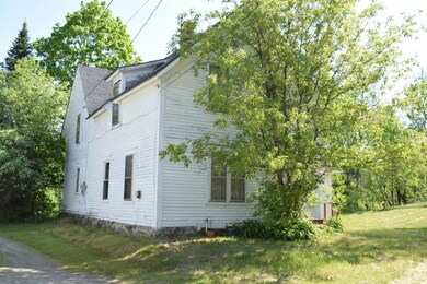 27 Laurel St, Whitefield, NH 03598 - photo 2