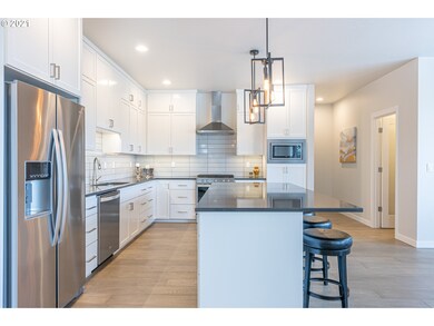 3718 Siletz Dr, Eugene, OR 97408 - photo 7