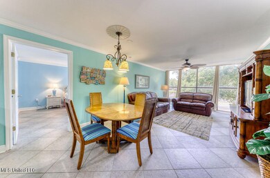 2046BeachBlvd,Biloxi,MS39531-11