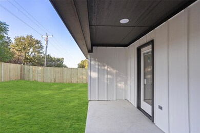 907 Pease River Dr, Granbury, TX 76048 - photo 5